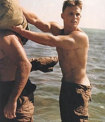 Abercrombie Boys 1 59d9a5e3b7f2a.jpg