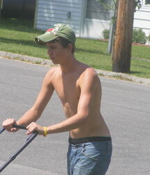 Mower Boy 5eda73d294359.jpg