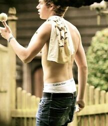 Sagger Boys Galore 5edbcbb904505.jpg