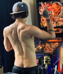 Sagger Boys Galore 5edbcd19bdce5.jpg