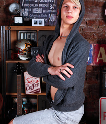 slim ginger boy 5a9981c73868d.jpg