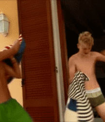boy WG GIFs 1. 5c4f1d3310d36.gif