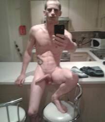 me 5f1391014dc62.jpg