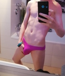 big bulge & nice body twink tube 613fa586ac032.jpg