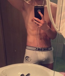 big bulge & nice body twink tube 613fa588971d3.jpg