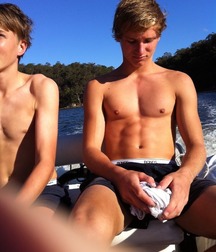 very nice bodys selfies twink tube