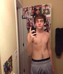 very nice bodys selfies twink tube 61a3c27f1a05d.jpg