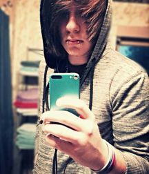Emo for Davey 5a56e0cce83f6.jpg