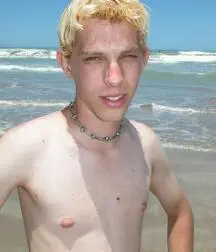 Aussie Levi Public Beach wank boys porn