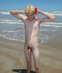 Aussie Levi Public Beach wank boys porn 61a188801c314.jpeg