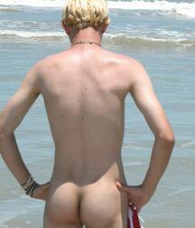 Aussie Levi Public Beach wank boys porn 61a18881ea3ef.jpeg