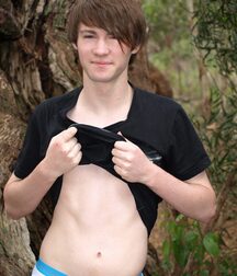 Aussie Teen Chris  61a4443517d22.jpeg