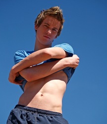 Aussie Boy Bailey Returns 61a5d40a4a90c.jpg