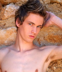 Aussie Boy Bailey Returns 61a5d45d49f29.jpg