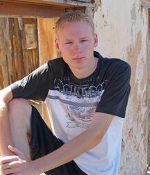 Aussie Ash Returns Gay Boys Porn 61b1bb8934a1f.jpg