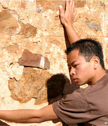 Aussie Boy Ra Chum Bares All Outdoors 61ca62e49bf1a.jpg