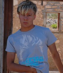 Aussie Sebastian Solo 61cc1b8313664.jpg