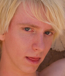 Blond Aussie Twink Jess 61d1173979945.jpg