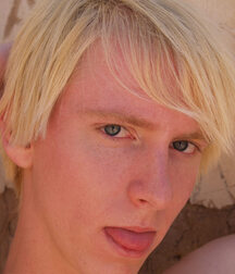Blond Aussie Twink Jess 61d1173f27f22.jpg