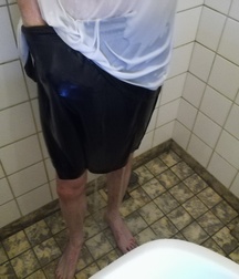 More shower pic's from me 5bdf3df1c2757.jpg