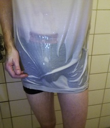 More shower pic's from me 5bdf3e1d18122.jpg