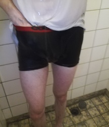 More shower pic's from me 5bdf3e2e376d1.jpg