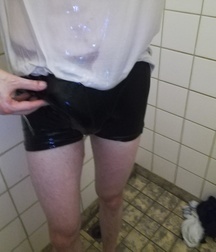 More shower pic's from me 5bdf3e30a5b41.jpg