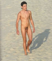 SUMMER BOYS LIKE SHOW DICK 597f500580bed.jpg