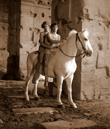 BOYHOOD IN ANCIENT ROME (A VISUAL GRAPHIC ROMAN) - IN SEPIA 598e478114524.jpg