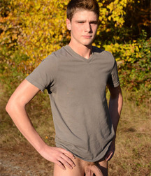 FACE FUCK (TRAVIS CUM-SHOT) 59988b55ab05a.jpg