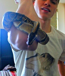 REPTILIAN BOYS 599ded39db9c0.jpg