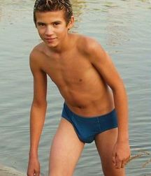 SLIM BOYS 59ca7510b8706.jpg