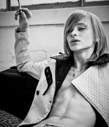 TEEN AS SUBLIME ART  59da13ae53e7e.jpg