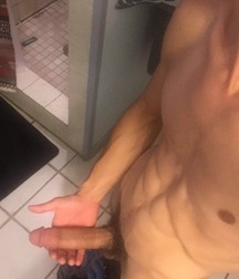 More nice cocks 59c913e923bdd.jpg