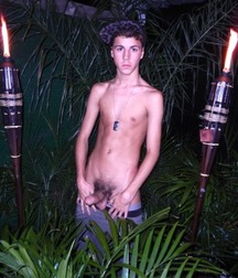 This coks makes mi hot 59f8bd028e13f.jpg