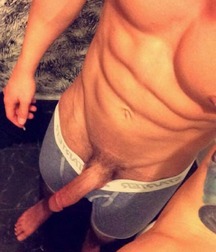 This coks makes mi hot 59f8bd502bc7c.jpg