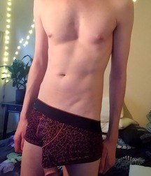 This coks makes mi hot 59f8bd63769b7.jpg