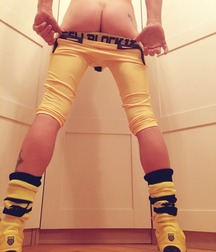Very hot buts 5a00a2ed055a5.jpg
