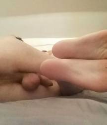 Mmmm Feets 5a4912a3c23d6.jpg