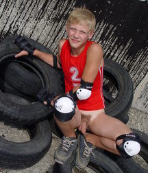 I like this cocks 5a5b98c7b03f4.jpg