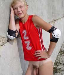 I like this cocks 5a5b98cdc77f3.jpg