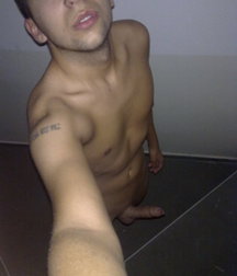 I like cock! 5a5ddfdd33e05.jpg