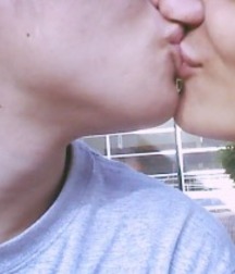 Can i kiss you 5a5e456dd0155.jpg