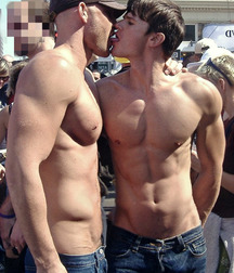 Can i kiss you 5a5e457a4189f.jpg