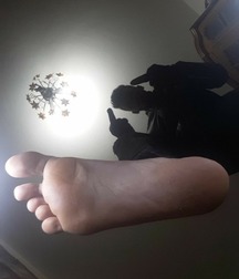  I like nice feet 5a60f00ad0426.jpg