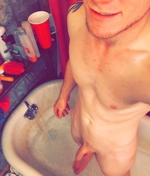 Camera Whore 598666942d906.jpeg