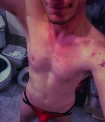 Camera Whore 598666c64a70f.jpeg