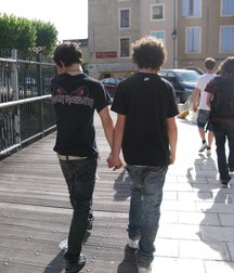 HE LOVES ME 2 598cc78266edc.jpg
