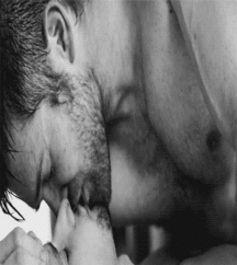 HE LOVES ME 3 598cdebab273d.gif