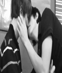 HE LOVES ME 3 598cdebbc7534.gif
